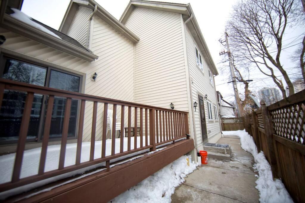 Apartamento Tucked Away Off Brady - 4 Beds Milwaukee Exterior foto